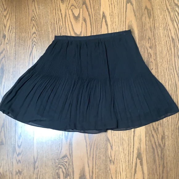 Sparkle & Fade Pleated Chiffon Skirt with Lining - Picture 3 of 12